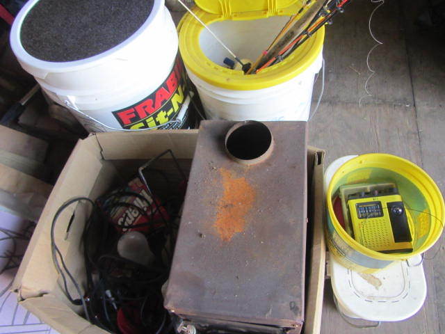 lot 68 image: Ice Fishing Package