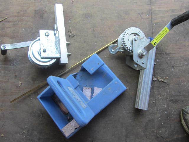 lot 69 image: Boat Winches