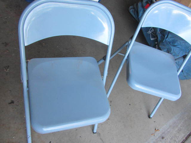 lot 97 image: Folding Chairs