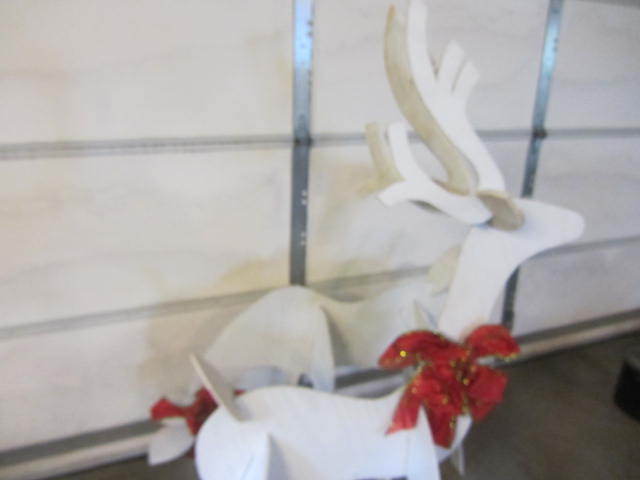 lot 39 image: Wooden Deer