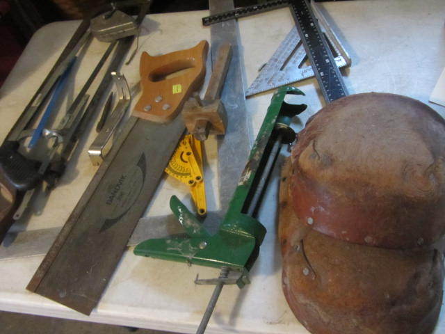 lot 25 image: Carpentry Hand Tools
