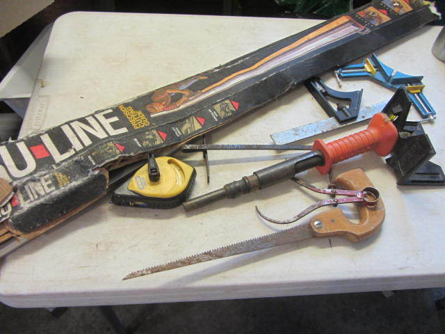 lot 28 image: Cutting Guide, Clamps, Post Level