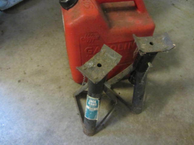 lot 35 image: Gas Can, Jack Stands