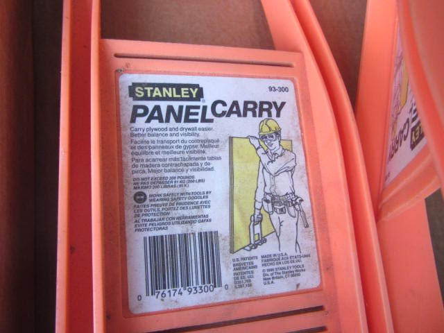 lot 21 image: Dry Tape Banjo, Panel Carriers