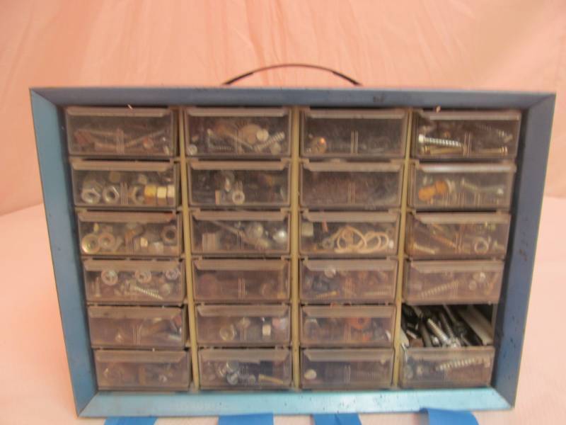 Metal small parts organizer