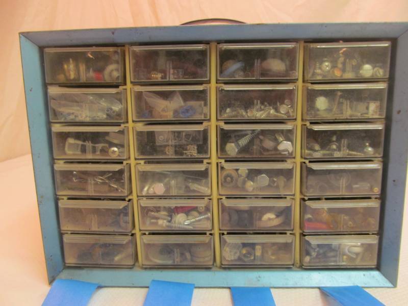 Metal small parts organizer
