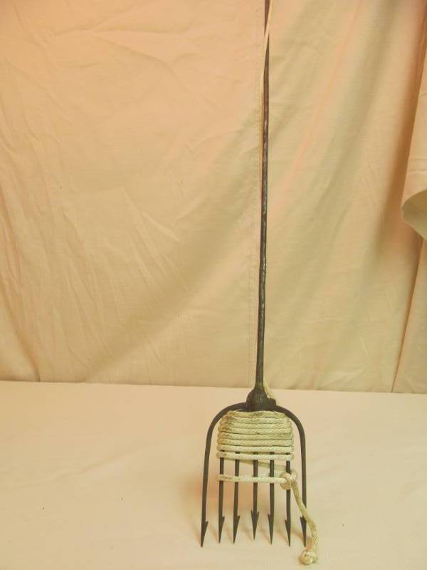 Ice fishing spear- vintage