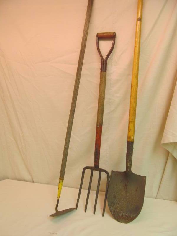 Spade, Potato fork, hoe