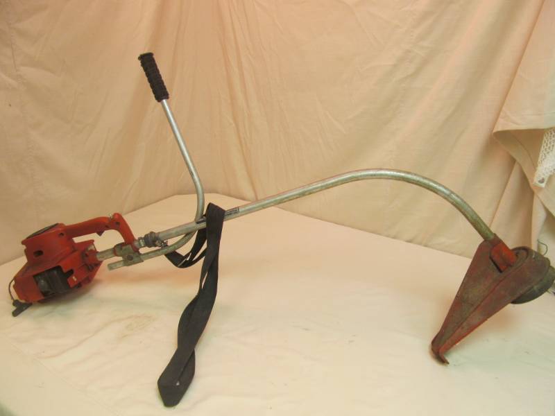 Homelite string trimmer- gas