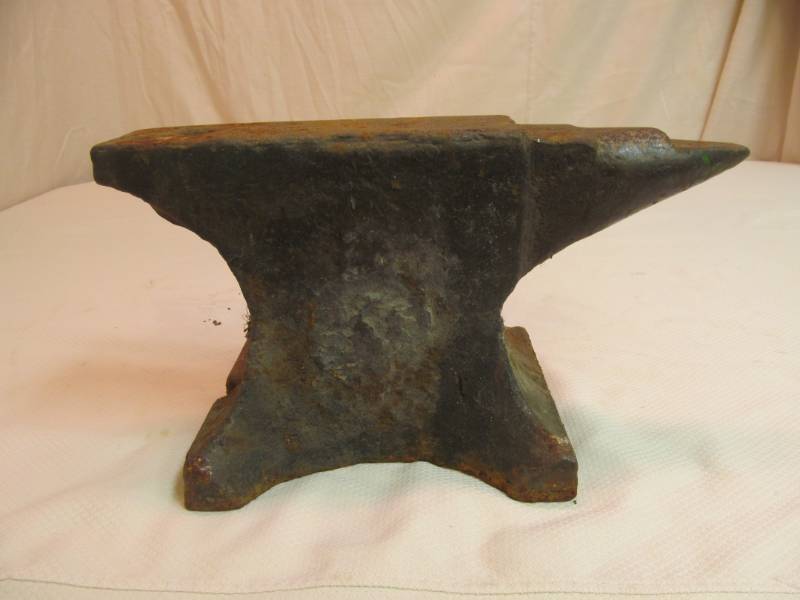 Heavy duty anvil