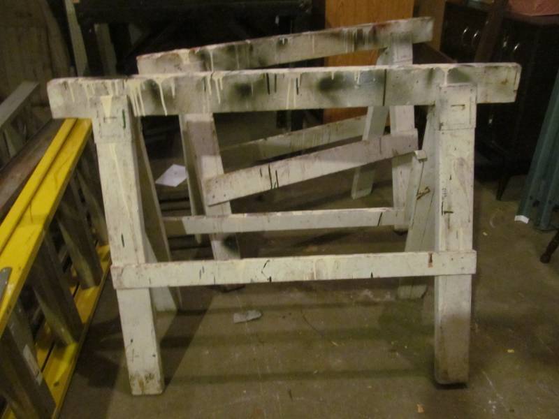 Wood saw horses