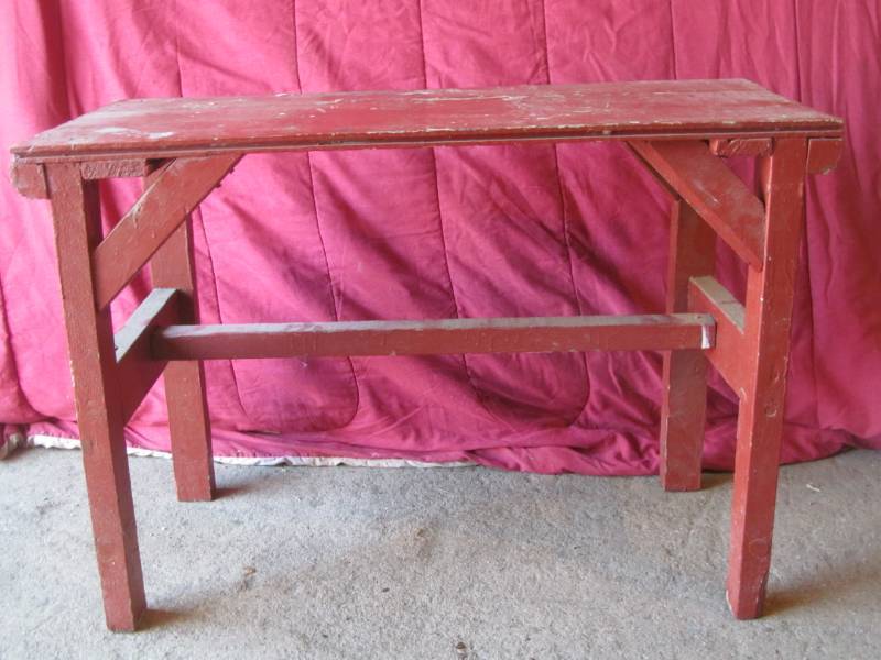 Wood work bench