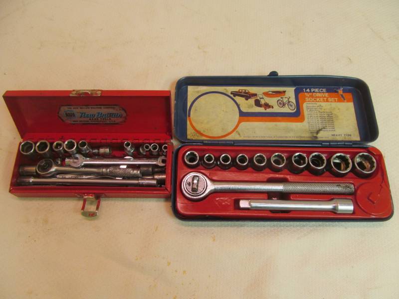 Drive socket, ratchet set, and more