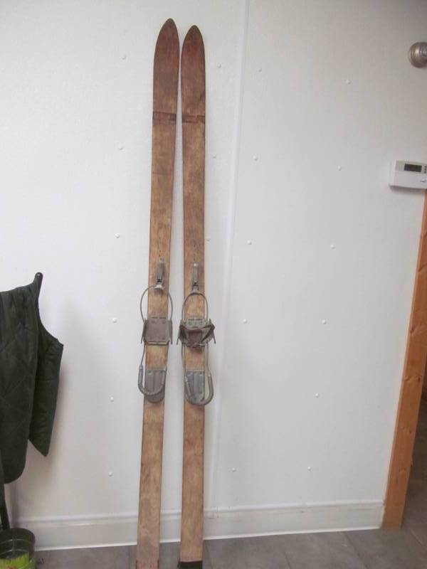 Antique wood snow skis
