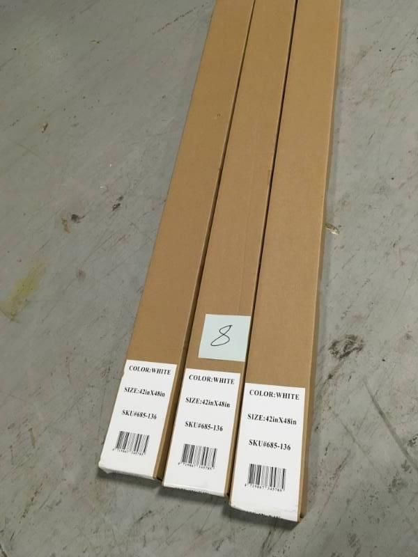 lot 8 image: 1 PVC Light Filtering Mini Blind 42 W X 48 H White not sued