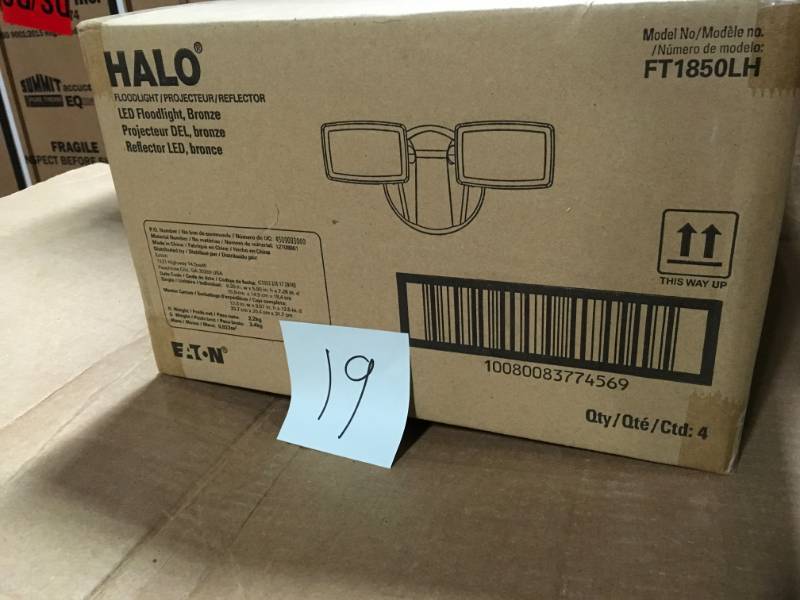 lot 19 image: Halo Bronze Outdoor Integrated LED Security Flood Light with 5000K Daylight not used