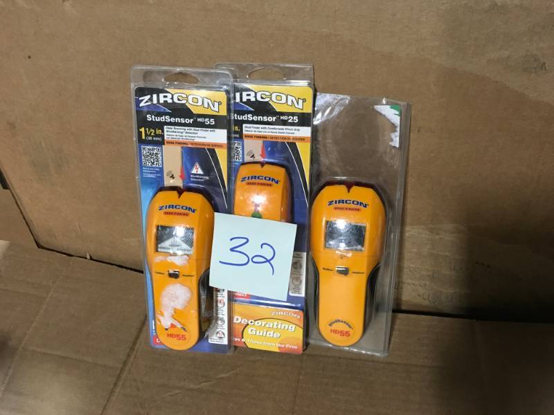 lot 32 image: MIX LOT ZIRCON STUDSENSOR HD55 & ZIRCON STUDSENSOR HD25  in good condition