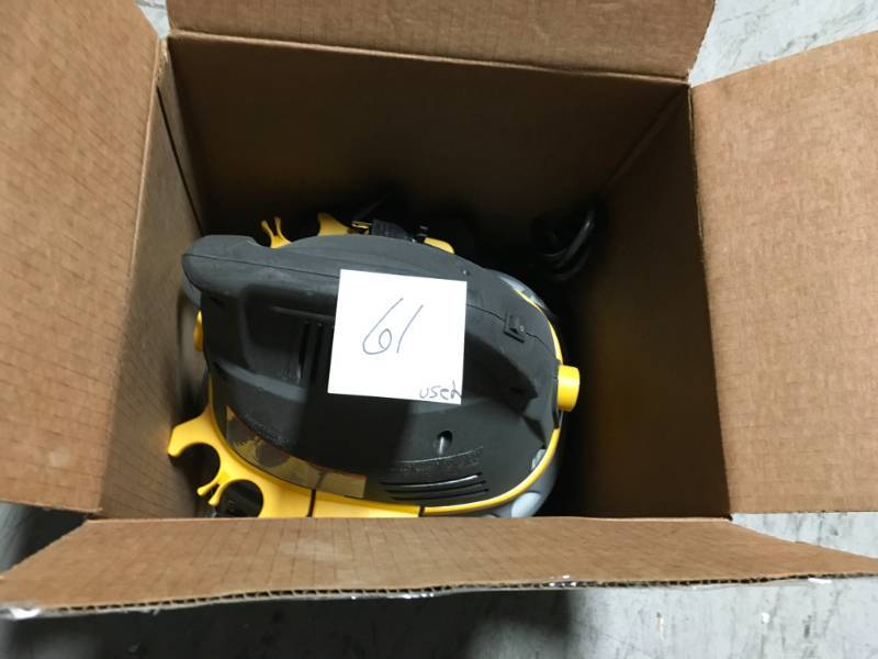 lot 61 image: STINGER 2.5 Gal. 1.75-Peak HP Compact Wet Dry Vac WD2025 USED  in good condition