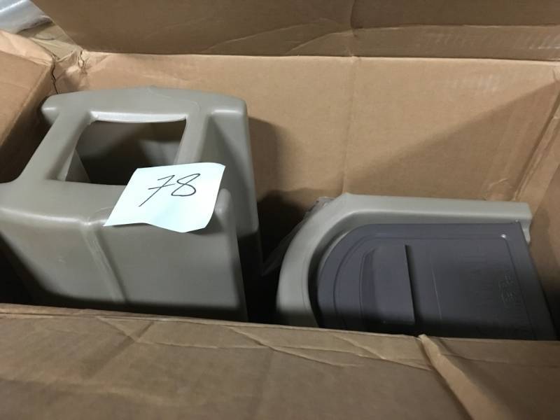 lot 78 image: Step2 Mail Master Streamline Mocha OverPost Mounted Plastic Mailbox  in good condition