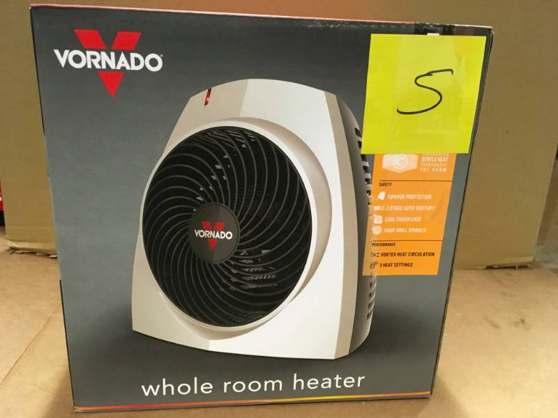 lot 5 image: Vornado VH200 1500-Watt Vortex Whole Room Electric Portable Fan Heater in good condition