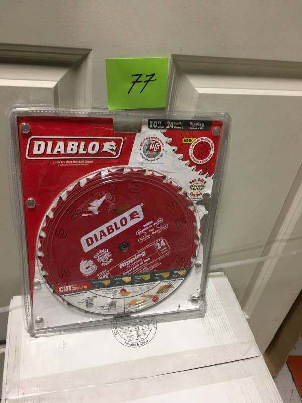 lot 77 image: Diablo 10 in. x 24-Teeth Ripping Saw Blade in good condition