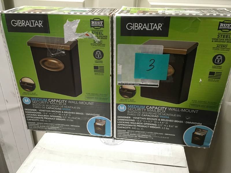 lot 3 image: Gibraltar Mailboxes Designer Medium Venetian Bronze Vertical Wall-Mount Locking Mailbox in good condition