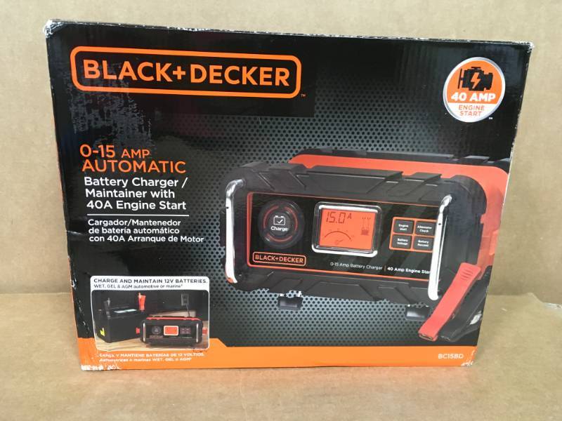 lot 2 image: BLACKDECKER 15 Amp Battery Charger with 40 Amp Engine Start in good condition