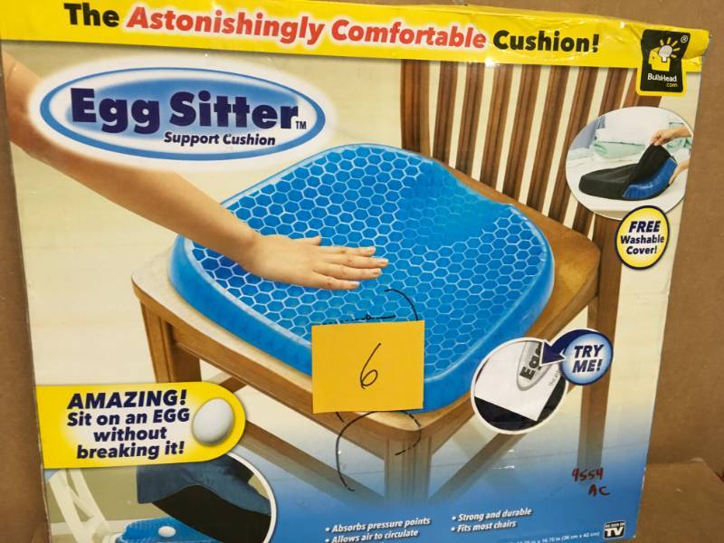 lot 6 image: Egg Sitter Support Cushion in good condition