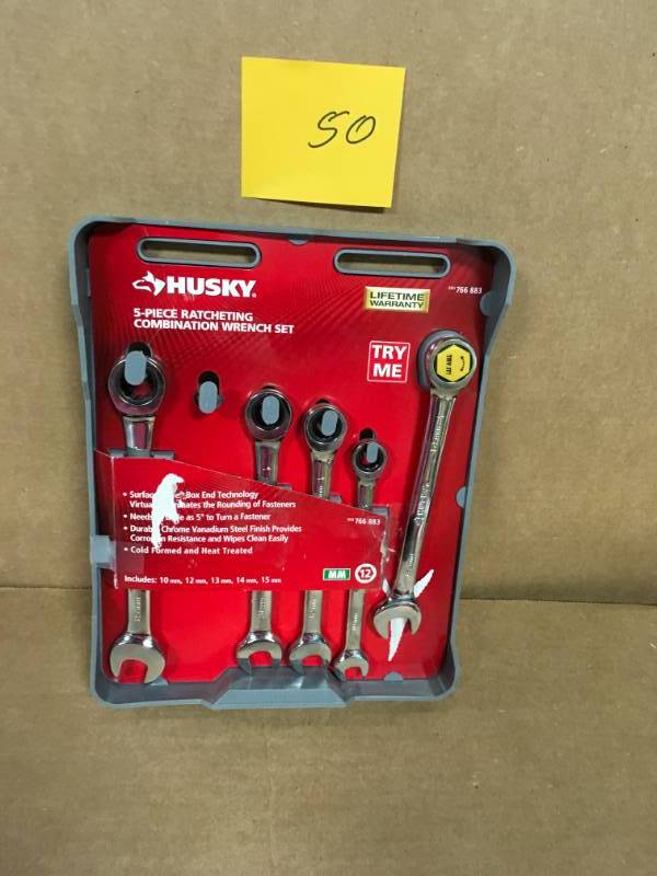 lot 50 image: Husky Metric Ratcheting Combination Wrench Set (5-Piece) in good condition