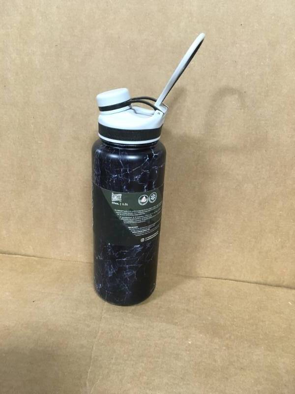 lot 64 image: Ranger Pro 40 oz. Black Marble Stainless Steel Vacuum Insulated Bottle in good condition
