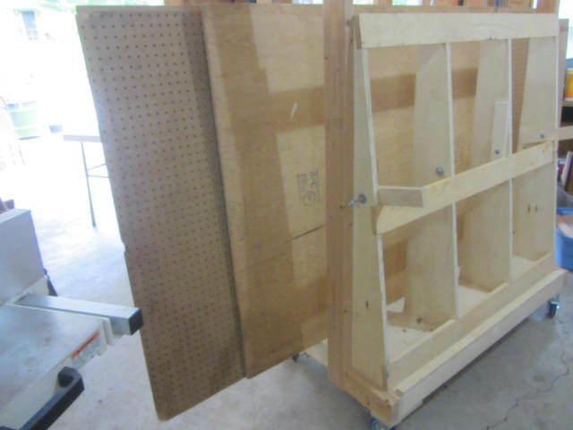 lot 11 image: Panel Cart