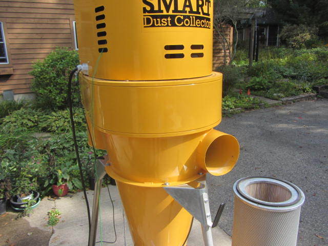 lot 5 image: Oneida Dust Collector & Pipe