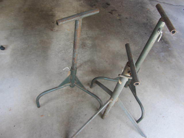 lot 25 image: Material Handling Stands