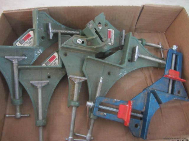lot 34 image: Corner & Miter Clamps