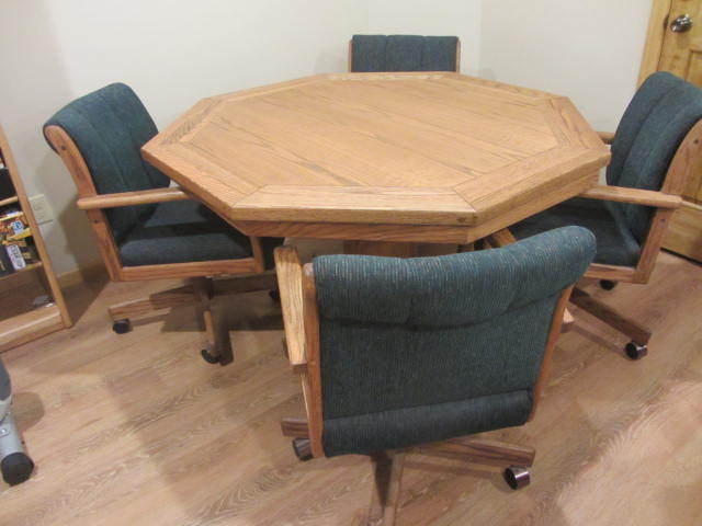 lot 51 image: Game Table & Chairs