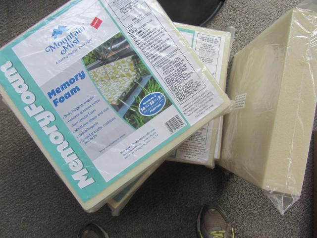 lot 99 image: Memory Foam Cushions