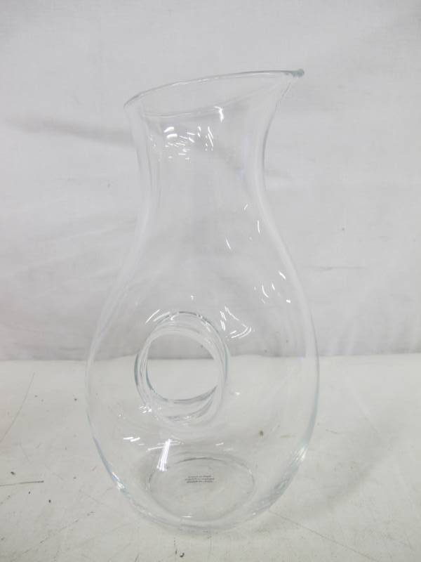 lot 130 image: Pierced Glass Handblown Carafe Pitcher, 1 Liter