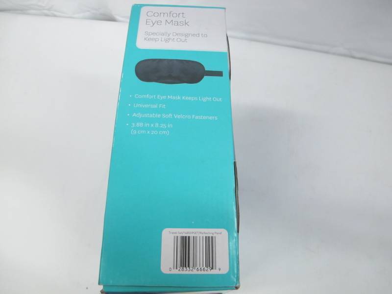 lot 21 image: Airia Living ThermaFlip Travel Warm Cool Sided Memory Foam Pillow