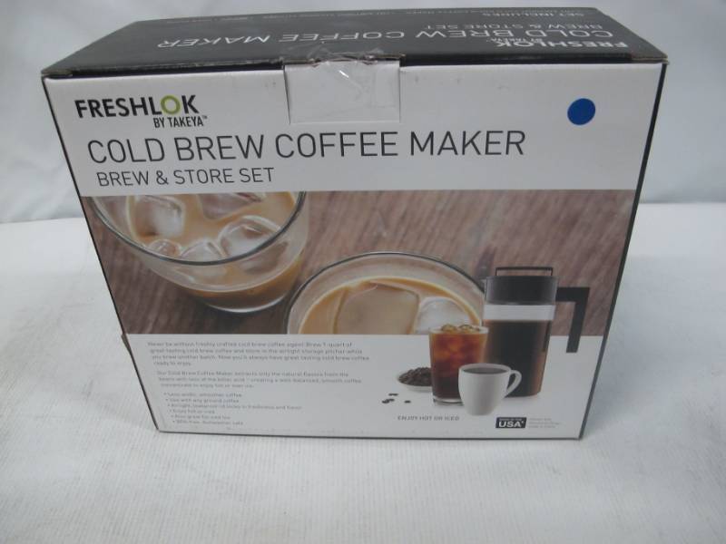 lot 10A image: Takeya Cold Brew Iced Coffee Maker, 1-Quart, Black (2)