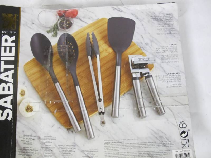 lot 19 image: Sabatier 5-piece Stainless Steel Kitchen Tool And Gadget Set