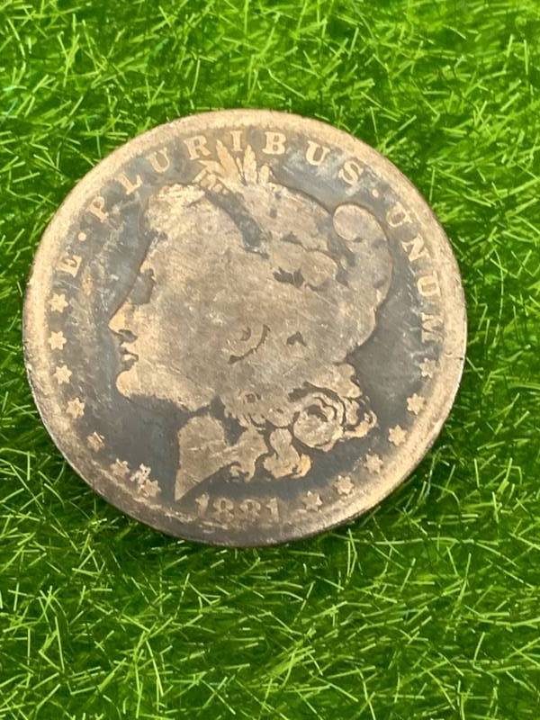 lot 42 image: 1881 Morgan Silver Dollar