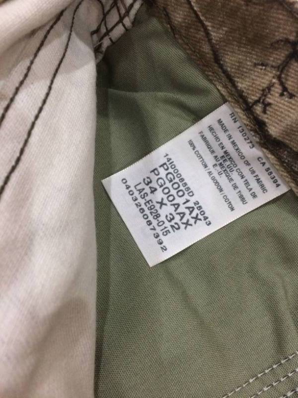 lot 21 image: Camo Pants
