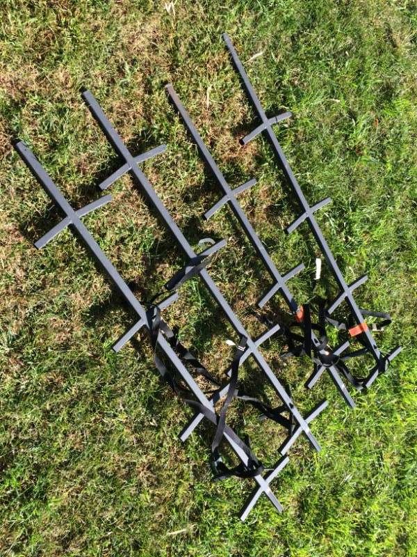 lot 46 image: Climbing Sticks