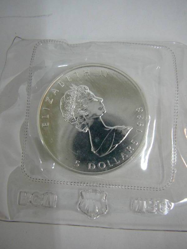1 oz .999 Fine Silver 1968 $5 Elizabeth ii