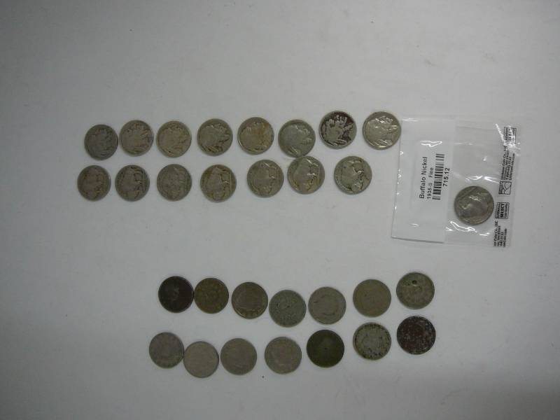 34- Nickles(Buffalo, V & Shield)