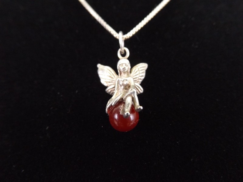 .925 Sterling Silver Red Garnet Glass Globe Ferry Pendant Necklace