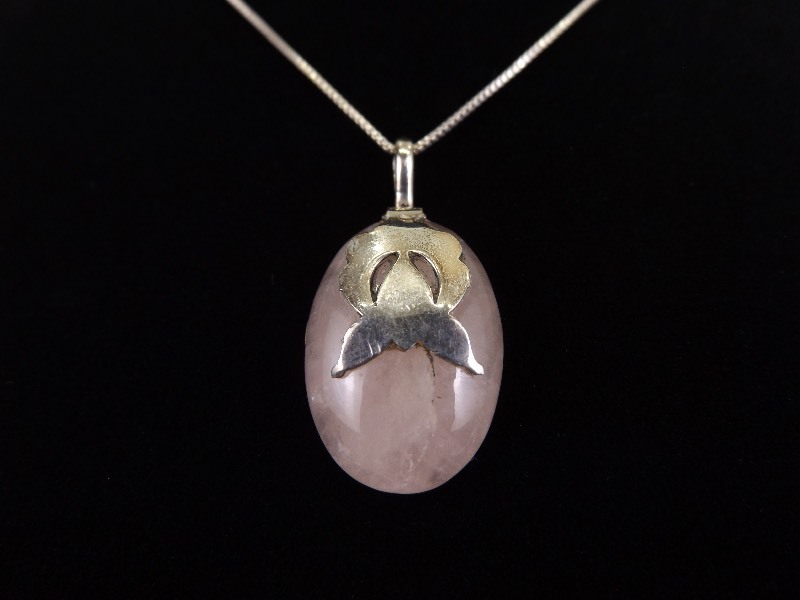 .925 Sterling Silver Pink Quartz Agate Pendant Necklace