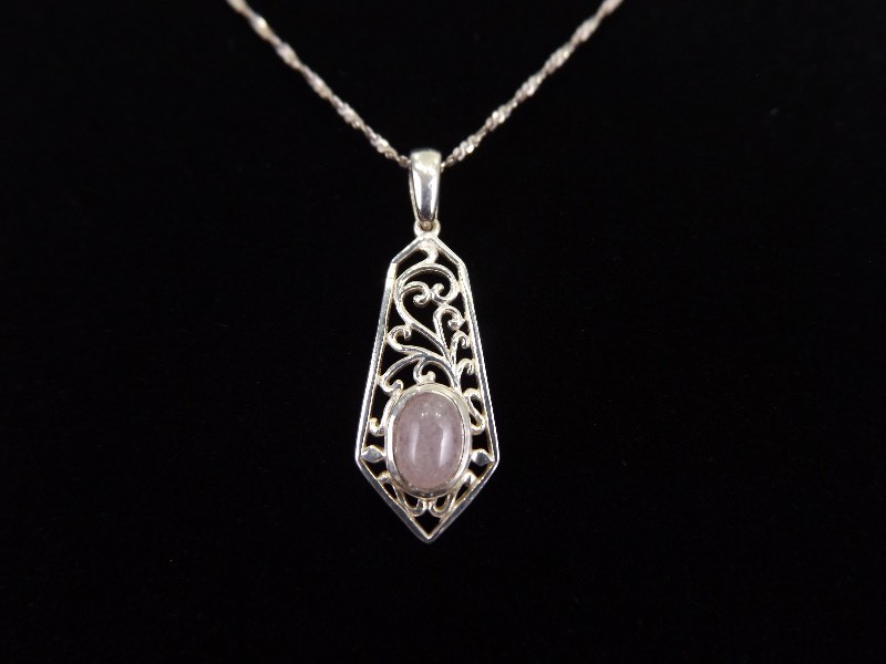 .925 Sterling Silver Pink Quartz Cabochon Pendant Necklace