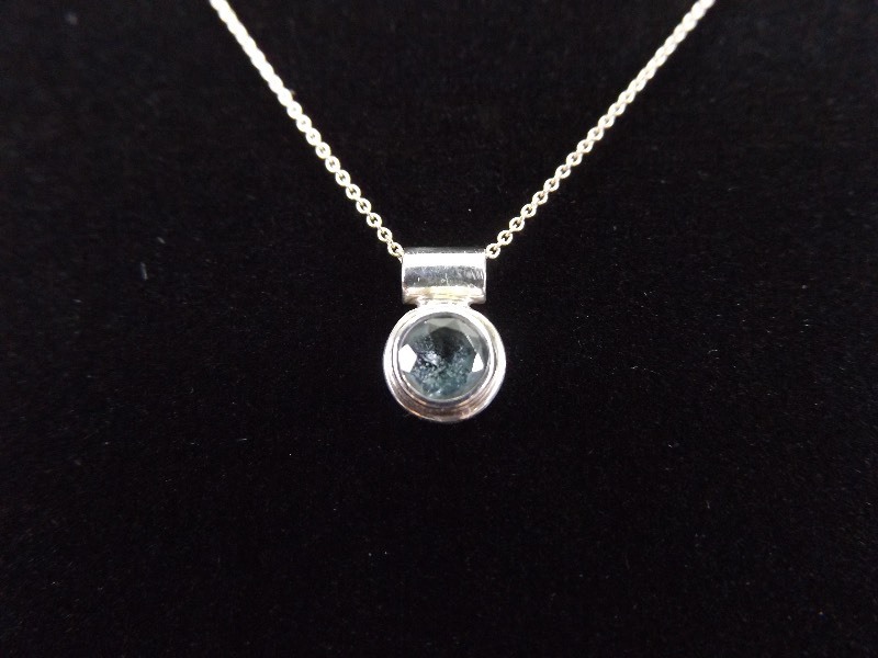 .925 Sterling Silver Faceted Topaz Pendant Necklace