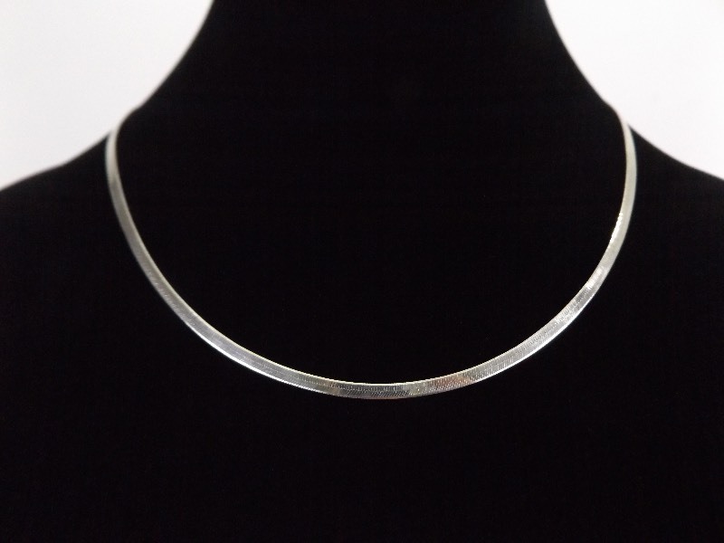 .925 Sterling Silver Herring Bone Necklace